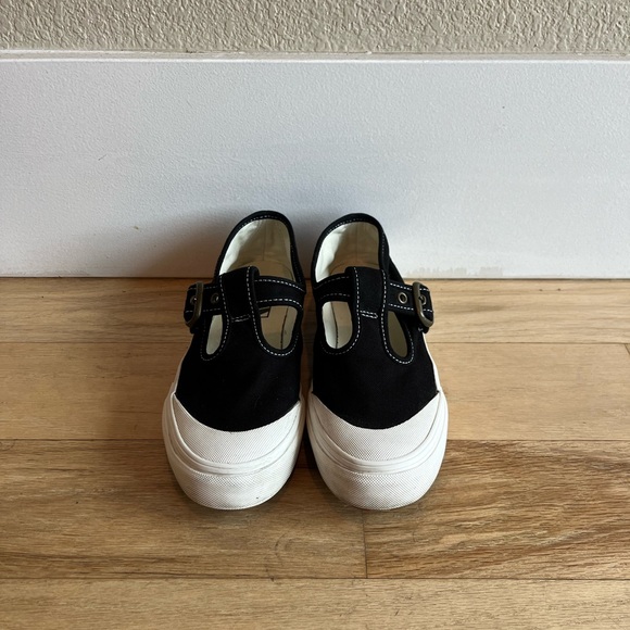 Vans Style 93 Sneakers - Picture 7 of 10